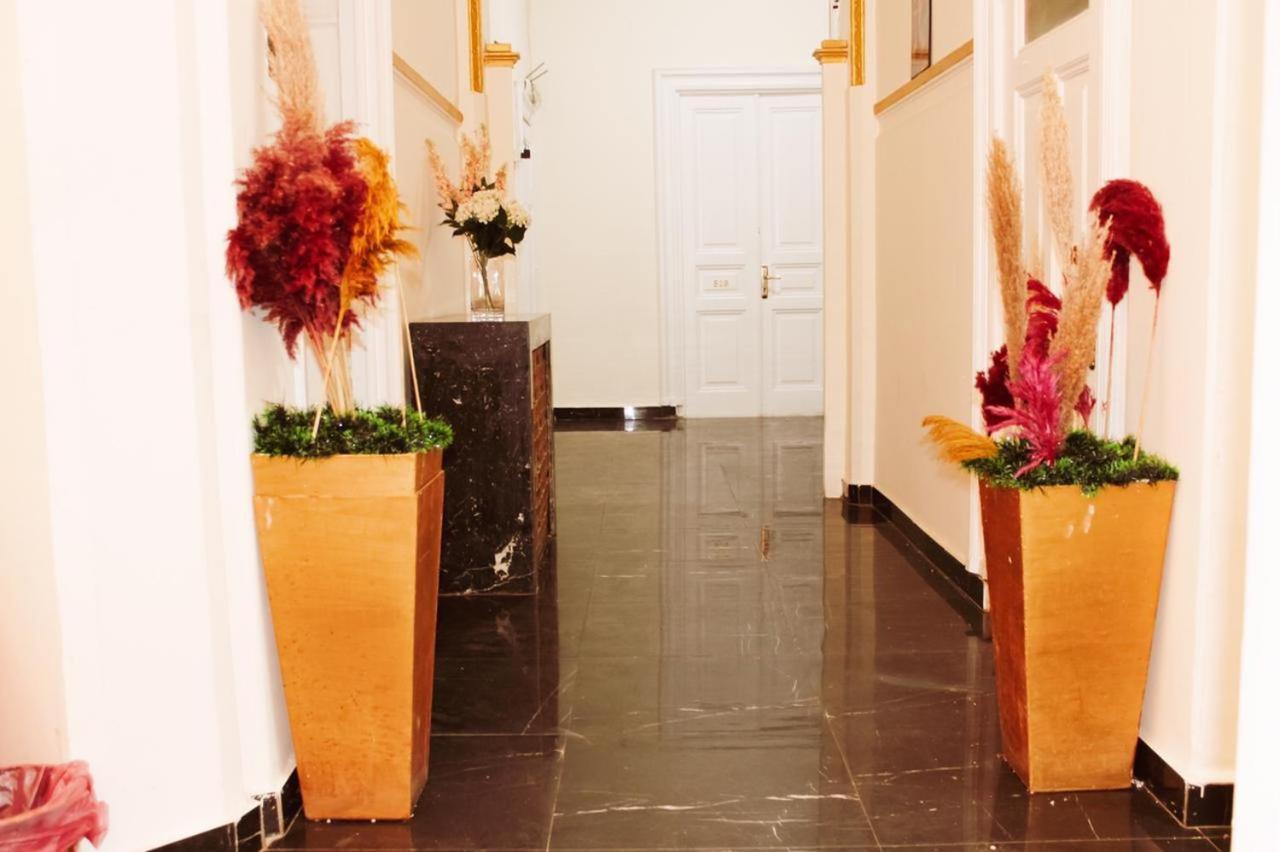 New Palace Hotel 2*